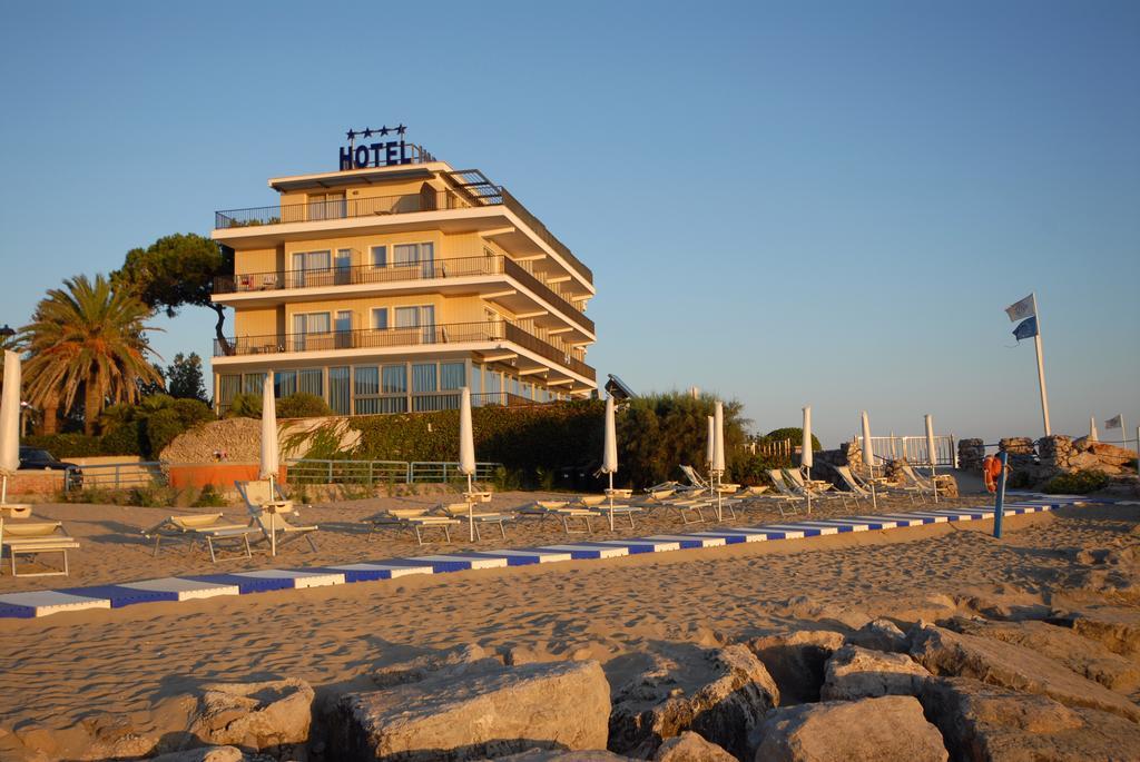 Grand Hotel L'Approdo Terracina Zewnętrze zdjęcie