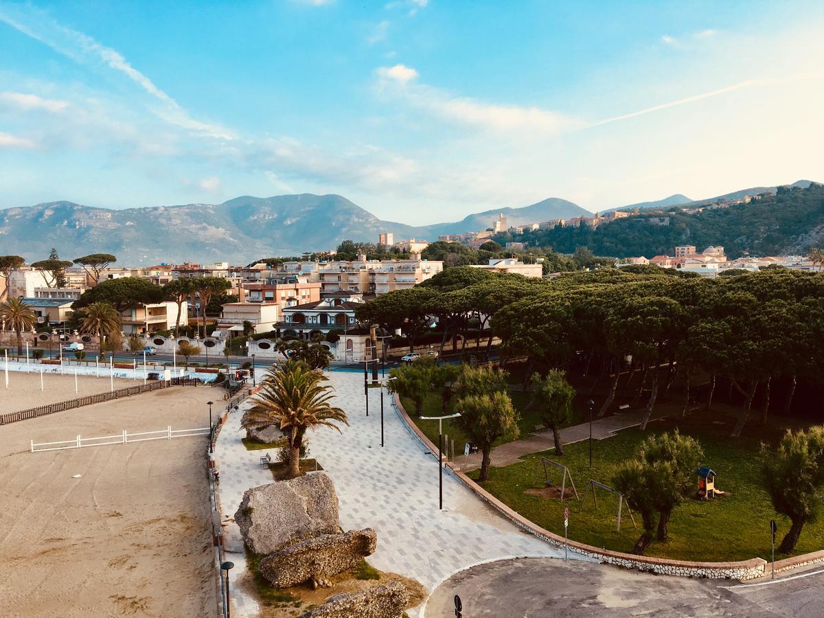 Grand Hotel L'Approdo Terracina Zewnętrze zdjęcie